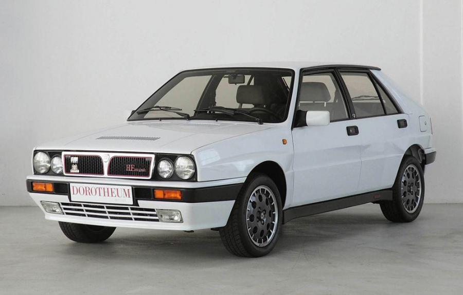 Не идеальный для коллекции Lancia Delta Integrale 8V продают в идеальном состоянии