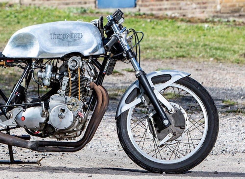 Уникальный образец Egli-Triumph OHC Triple в единственном экземпляре