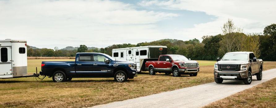 Nissan Titan XD Platinum Reserve Crew Cab, Nissan Titan XD PRO-4X Crew Cab и Nissan Titan XD SL Crew Cab 2019 года