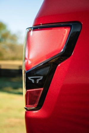 Nissan Titan XD Platinum Reserve Crew Cab 2019 года
