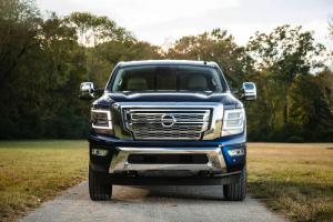 Nissan Titan XD SL Crew Cab 2019 года