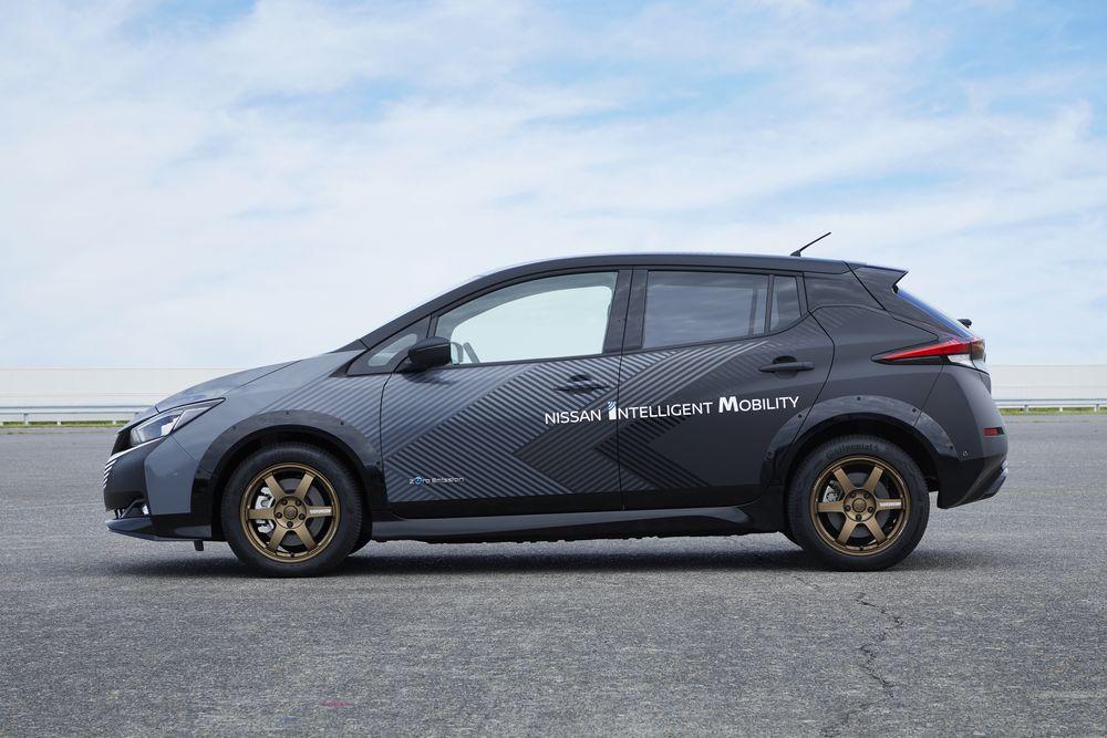 Nissan Leaf All-Wheel-Control Test Сar 2019 года