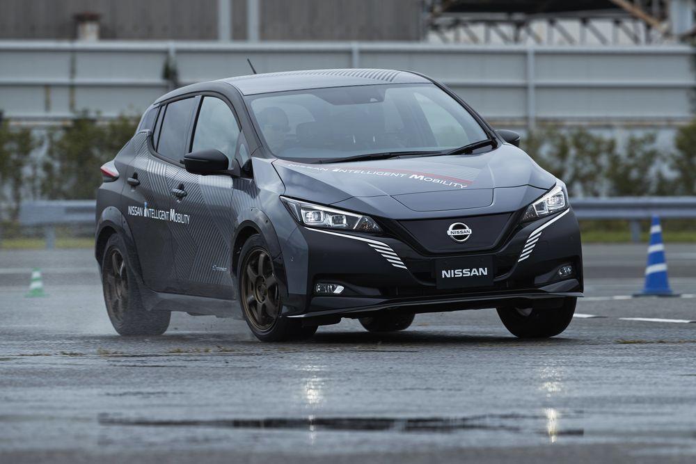 Nissan Leaf All-Wheel-Control Test Сar 2019 года