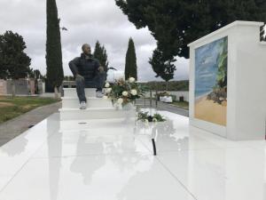 Памятник для Antonio El Tonto