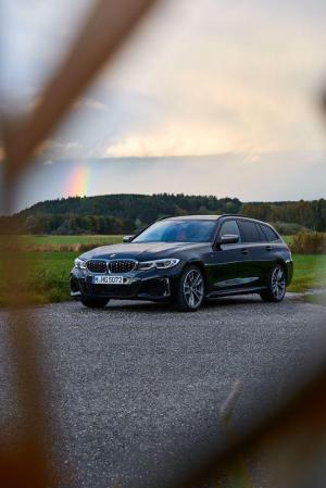 BMW M340i xDrive Touring 2019 года