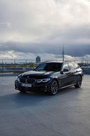 BMW M340i xDrive Touring 2019 года