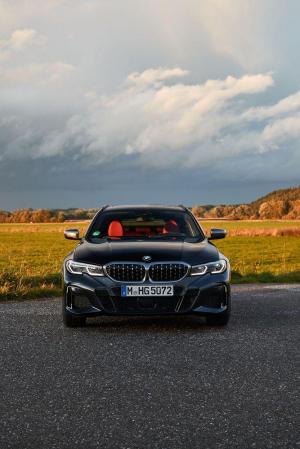 BMW M340i xDrive Touring 2019 года