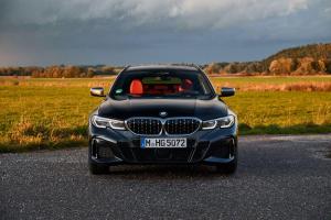 BMW M340i xDrive Touring 2019 года
