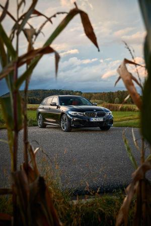 BMW M340i xDrive Touring 2019 года