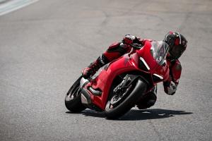 Ducati Panigale V2 2020 года