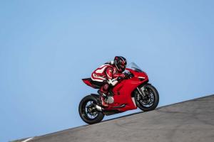 Ducati Panigale V2 2020 года