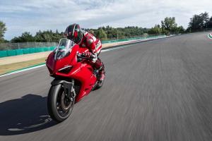Ducati Panigale V2 2020 года