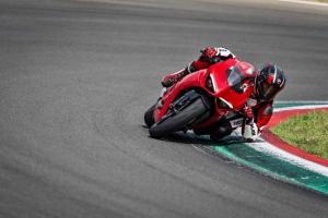 Ducati Panigale V2 2020 года