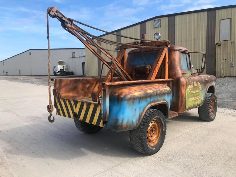 GMC Tow Mater