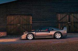 Отреставрированный Ferrari F40 в DK Engineering