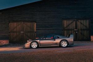 Отреставрированный Ferrari F40 в DK Engineering