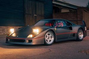 Отреставрированный Ferrari F40 в DK Engineering
