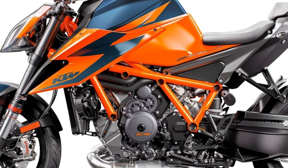 KTM 1290 Super Duke R 2020 года