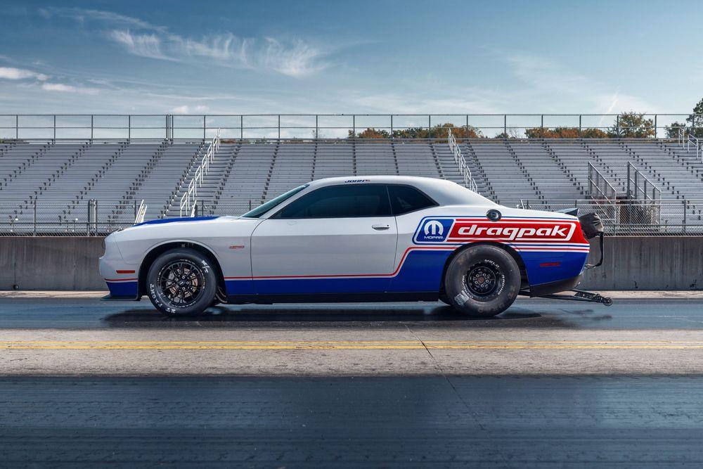Dodge Challenger Drag Pak by Mopar 2020 года