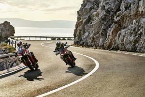 BMW S1000XR 2020 года