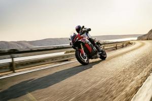 BMW S1000XR 2020 года