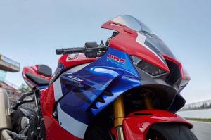 Honda CBR1000RR-R SP 2020 года