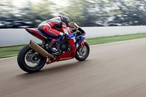 Honda CBR1000RR-R SP 2020 года