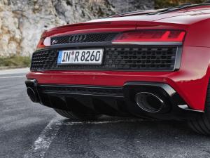 Audi R8 V10 RWD Spyder 2019 года
