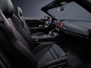 Audi R8 V10 RWD Spyder 2019 года