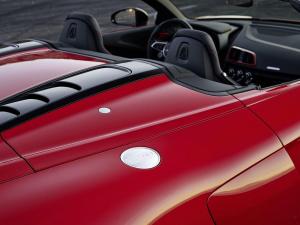 Audi R8 V10 RWD Spyder 2019 года