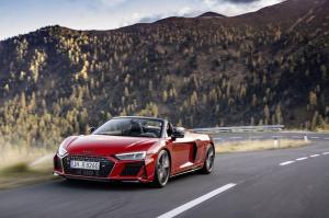Audi R8 V10 RWD Spyder 2019 года