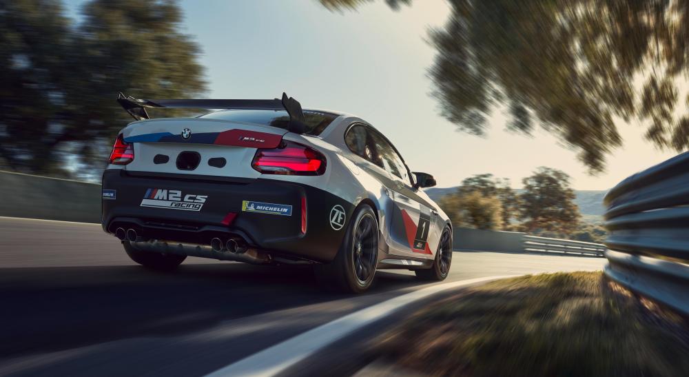 BMW M2 CS Racing (F87) 2019 года