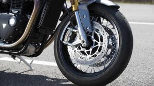 Triumph Thruxton RS 2020 года