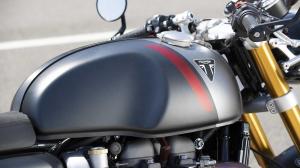 Triumph Thruxton RS 2020 года