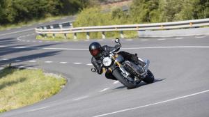 Triumph Thruxton RS 2020 года