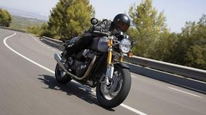 Triumph Thruxton RS 2020 года