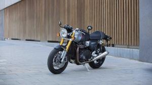 Triumph Thruxton RS 2020 года