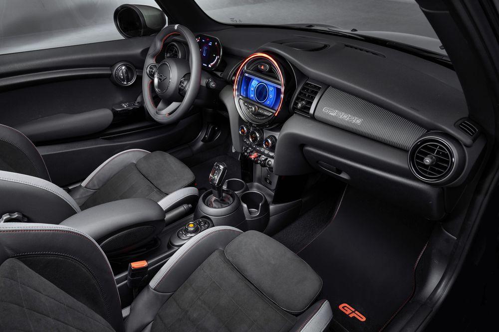 Mini John Cooper Works GP 2020 года