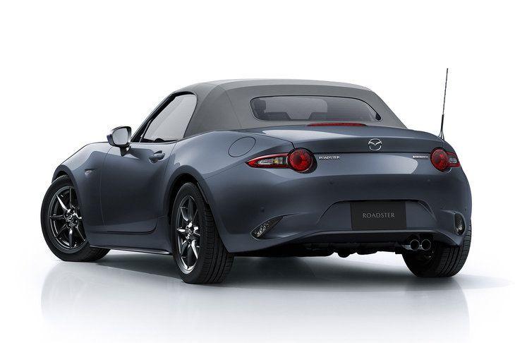 Mazda Roadster Silver Top