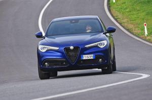 Alfa Romeo Stelvio Sprint 2019 года