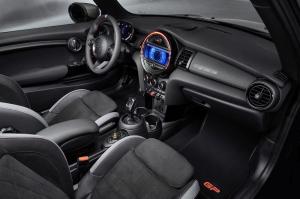 Mini John Cooper Works GP 2020 года
