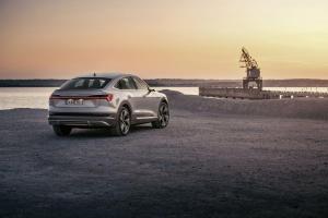 Audi e-tron 55 Quattro Sporback S-Line 2019 года