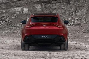 Aston Martin DBX 2020 года