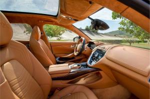 Aston Martin DBX 2020 года