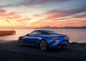 Lexus LC500 Convertible 2020 года
