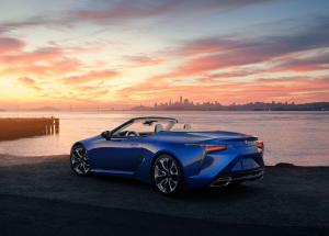 Lexus LC500 Convertible 2020 года