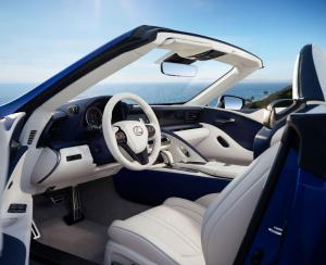 Lexus LC500 Convertible 2020 года
