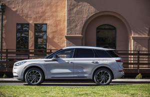 Lincoln Corsair Grand Touring 2020 года