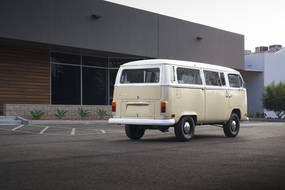 Volkswagen Typ 2 Bus Electrified Concept 2019 года