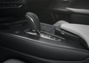 Lexus UX300e 2020 года